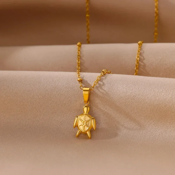 Collier pendentif tortue de mer en acier inoxydable – Image 2