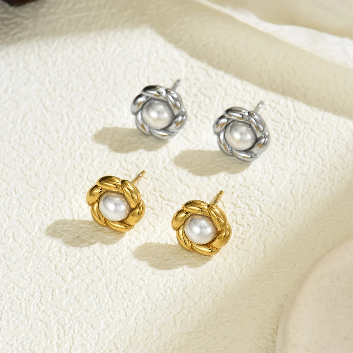 Boucles d'oreilles puces – Image 4